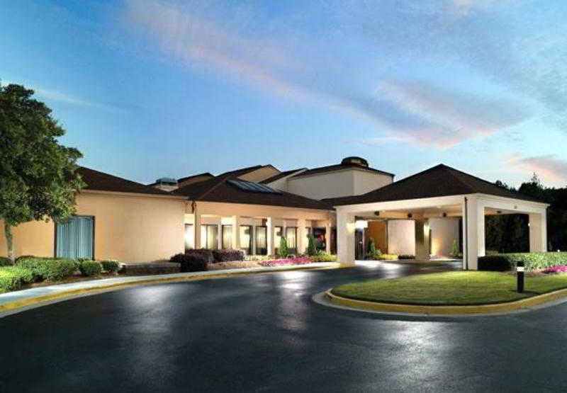 Courtyard By Marriott Atlanta Airport South/Sullivan Road College Park Buitenkant foto